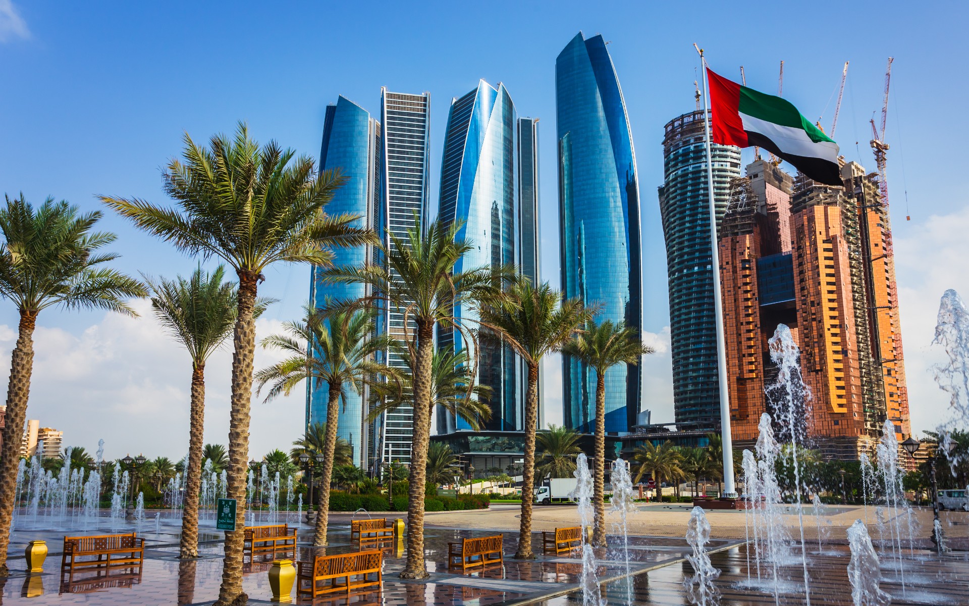 Birleşik Arap Emirlikleri’nde Açılabilecek Şirket Türleri